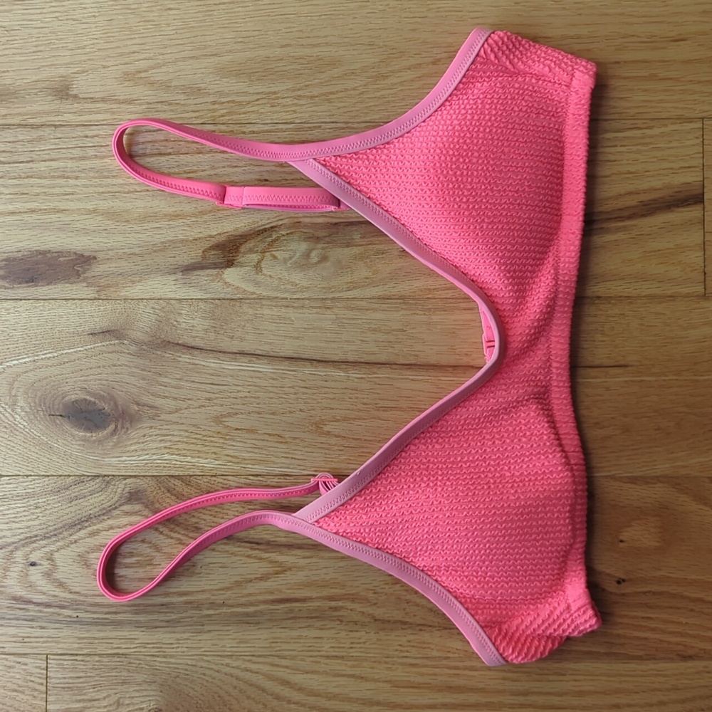 Aerie. Crinkle Ribbed Scoop Bikini Top. Size Large.